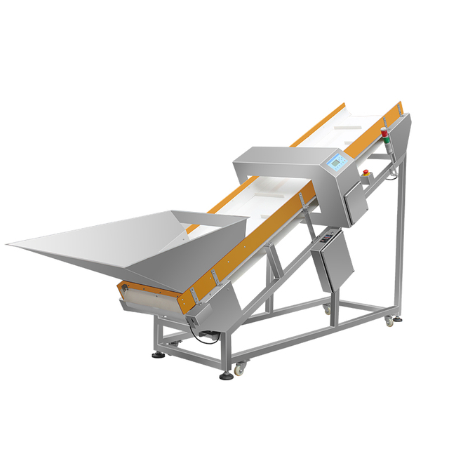 Détecteur de métaux incliné pour applications de blanchisserie